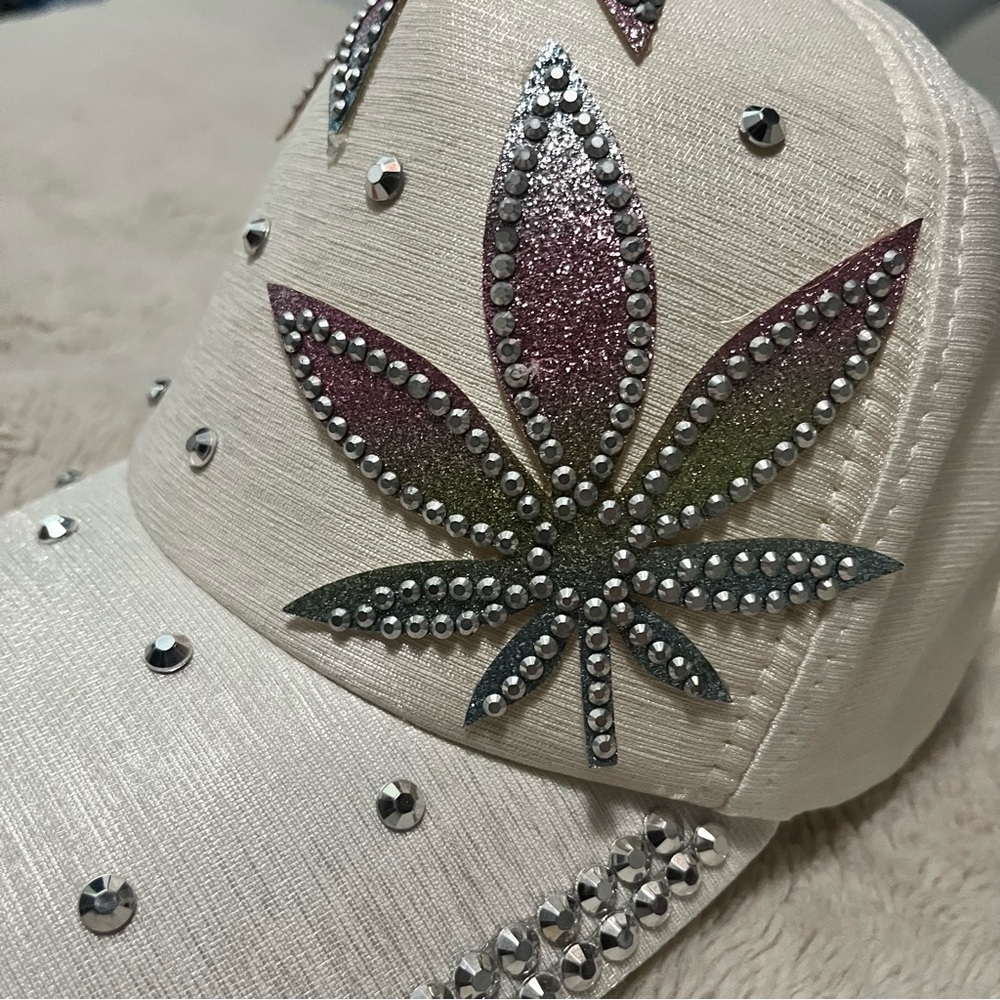 White Cap with Rhinestones - Picture 3 of 4